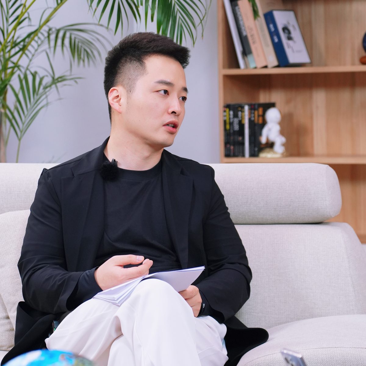 团副与董熠辰老师直播现场